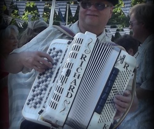 Richard Krizan, Strolling Accordion